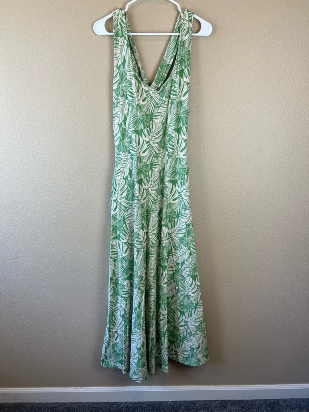 pact jade palms open back fit & flare maxi dress - Picture 6 of 16